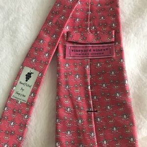 Vineyard vines tie